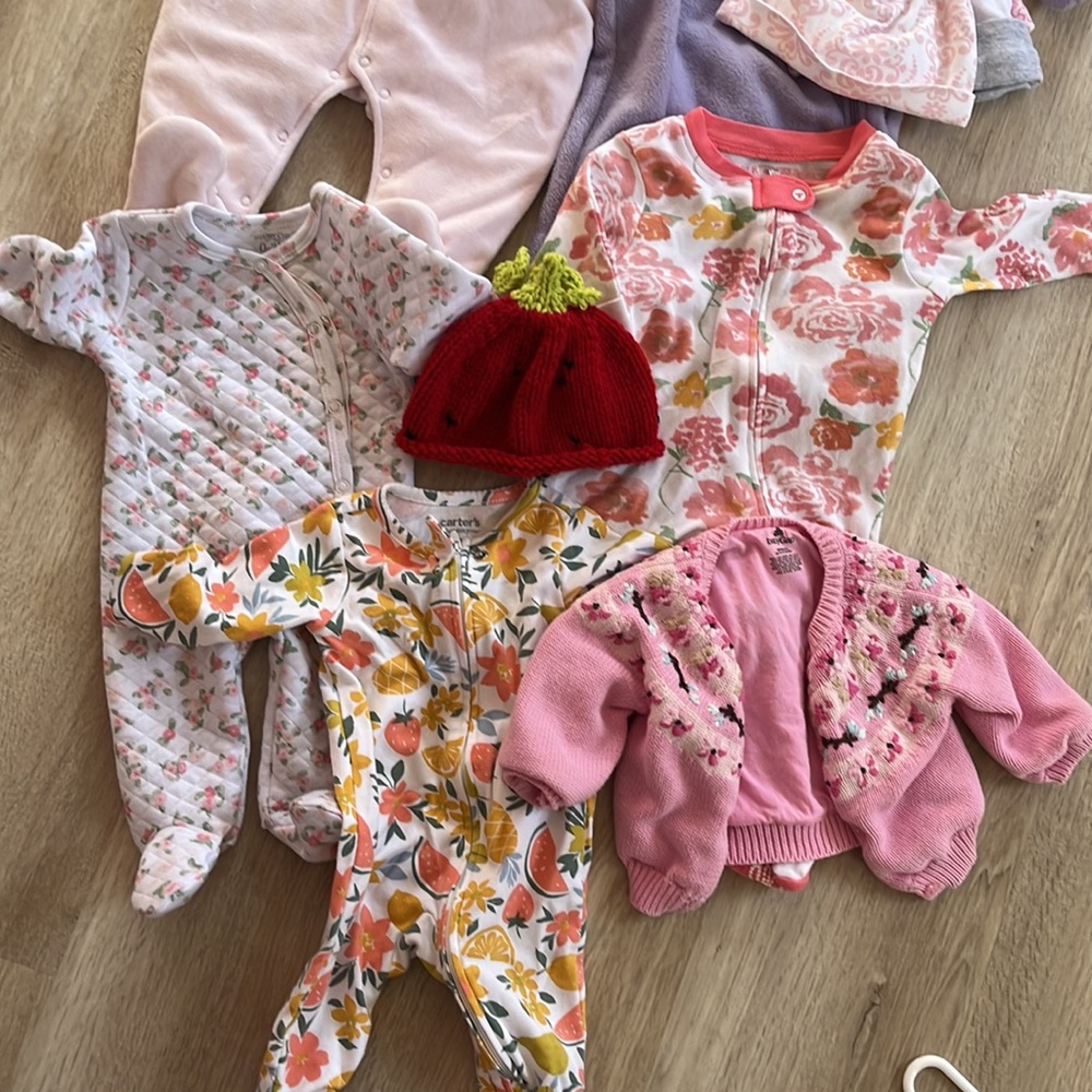 Baby girl bundle - Picture 2 of 2